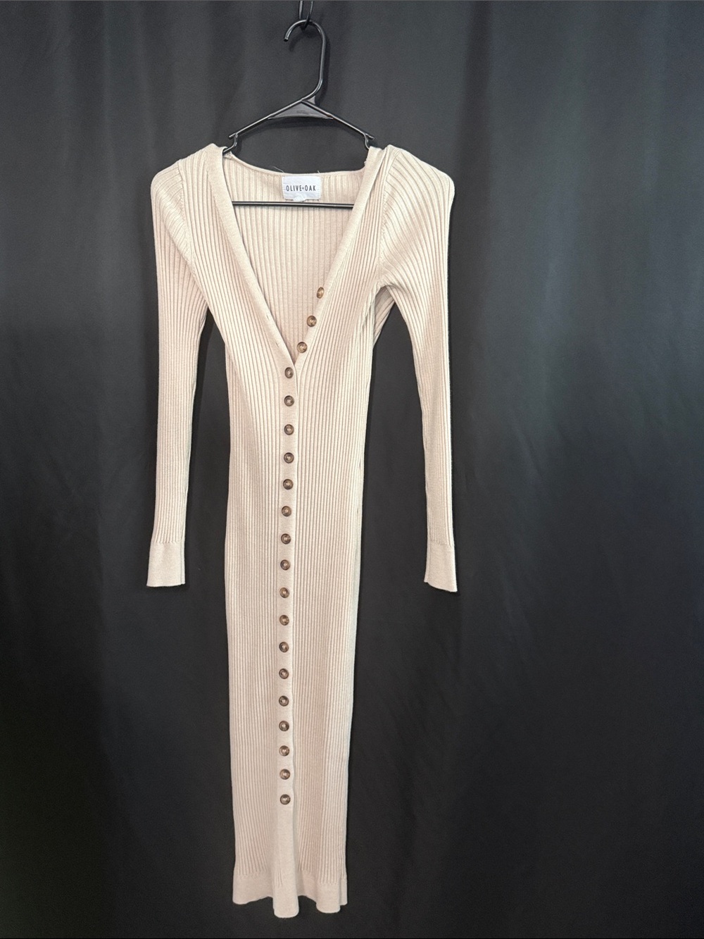 Olive & Oak Cream Ribbed Button-Front Long Sleeve Maxi Dress